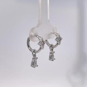 Pendientes de Aro Geométricos de Moda para Mujer, con Circonita Cúbica en Forma de Pera y Estrella de Cuatro Puntas, Chapados en Oro, de TIanyu Gems - Product Image 3