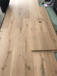 Suelo de madera de roble europeo para interiores, variedad de estilos cepillados UV para exteriores, sótano, cocina, Villa, suelo de madera - Product Image 5