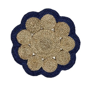 Alfombras trenzadas de yute a mano modernas de alta calidad, Alfombra tejida Jacquard tradicional para el hogar y hoteles para la oración - Product Image 3