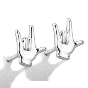 Pendientes de Botón de Moda con Diseño de Lenguaje de Señas 'Te Amo', Chapados en Oro de 18k y Rodio, de Latón Gemnel, para Mujer - Product Image 5