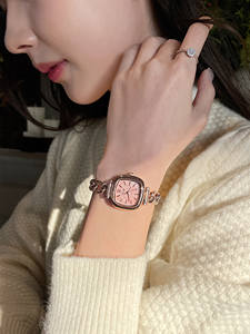 Reloj de Cuarzo de Lujo para <span class=keywords><strong>Mujer</strong></span>, Nuevo Modelo 2025, Correa de Acero en Forma de Barril, Resistente al Agua 3ATM, Reloj de Vestir para Dama - Product Image 5