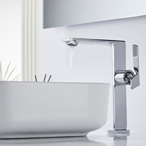 Grifo de Lavabo de Latón de Lujo Moderno y Duradero, Mezclador de Cerámica con una Sola Manija, Montado en la Cubierta, para Baño, Agua Fría/Caliente - Product Image 2