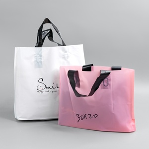 Sacs en plastique personnalisés en gros pour entreprises, merci, noir, 30*40cm, 50 pièces avec poignée souple, sac de shopping merci pour boutique - Product Image 4