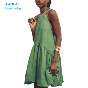 เดรสสั้นเซ็กซี่สำหรับผู้หญิงเดรสแขนกุดเปิดหลังแขนกุดผ้าฝ้ายอัดพลีทโลโก้ตามสั่ง - Product Image 1