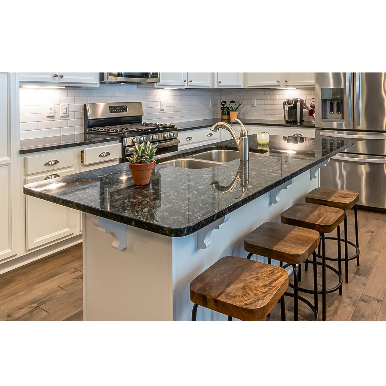 Quartz Black With White Veins Stone Island Artificial Stone Kitchen Countertops,Vanity Tops