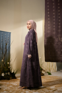 Robe longue décontractée pour femme, col montant, broderie jacquard, manches longues, nouvelle collection printemps 2026, vente en gros - Product Image 3