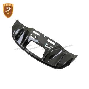 Diffuseur de lèvre de pare-chocs arrière R8 V10 en fibre de carbone véritable de style <span class=keywords><strong>OEM</strong></span> pour <span class=keywords><strong>Audi</strong></span> - Product Image 4