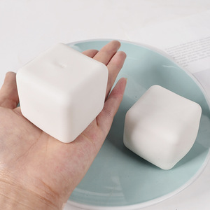 5.5cm Silicone Tofu Slow Rebound Squishy Anti-Stress Decompression Squeeze Toy for 5 to 7 Years and Adults - Product Image 3