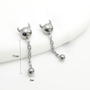 Style chaud petit diable pendentif chaîne boucles d'oreilles F136 titane boucles d'oreilles corps <span class=keywords><strong>Piercing</strong></span> bijoux mode bijoux sexe - Product Image 3