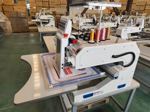 Machine à broder multifonctionnelle Jinyu de haute qualité, tête unique, 400*600 mm, pour casquettes, vêtements, broderie plate, automatique - Product Image 3