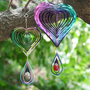 Pendente a Goccia in Cristallo Dinamico Rotante Angel Aura, Prisma Cattura Sole, Decorazione per Finestre, Creatore di Arcobaleni - Product Image 3