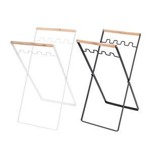 Fornitore Cinese: Porta Sacchi Spazzatura Pieghevole in Ferro e Legno, Supporto Portatile per Sacchi Rifiuti, per <span class=keywords><strong>Campeggio</strong></span>, Cucina, Esterni, Casa, Giardino, Barbecue - Product Image 2
