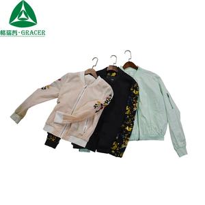 De béisbol de moda chaqueta de ropa de segunda mano por fardo de ropa usada en Bulgaria - Product Image 2