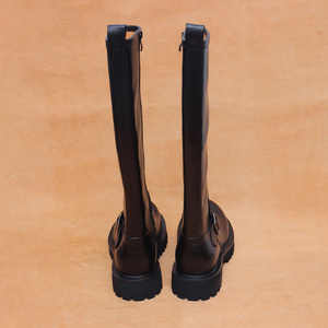 รองเท้าบูทหนังแท้ผู้ชายดีไซน์คลาสสิคล่าสุด ประจำฤดูใบไม้ร่วง-ฤดูหนาว ปี 2025 สวมใส่สบาย เหมาะสำหรับทำงาน กันน้ำ กันลื่น สวมแบบสลิปออน - Product Image 3