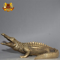 Statue d'art animalière en bronze, crocodile alligator poisson en cuivre et laiton Fengshui de Chine
