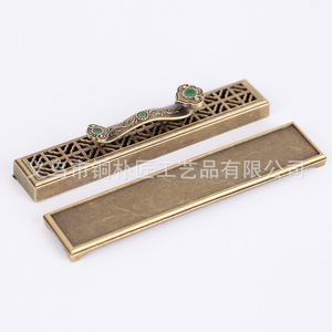 Brûleur d'encens Ruyi Tongpu Craftsman, boîte à encens, brûleur d'encens classique chinois créatif antique avec motif de pattes de bête et de swastika - Product Image 4