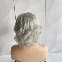 Perruque médicale courte en cheveux humains, base en soie, entièrement nouée à la main, cheveux vierges bruts, coupe pixie, pour femmes caucasiennes, aloès et perte de cheveux