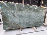 Dalles de granit vert turquoise exotique, granit vert paon pour revêtement mural et comptoirs