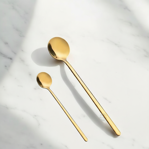 Cuchara de té de latón puro con acabado dorado de diseño Simple elegante para juego de cuchara de mesa de artículos de hotel - Product Image 1