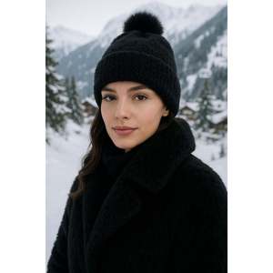 Gorro de Lana Blanco Importado con Forro de Lana y Pompón, Accesorio para Esquí y Nieve BERE1136 - Product Image 2