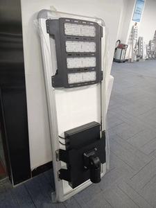 KHT 다이캐스팅 알루미늄 일체형 25w 3250Lm (PIR 센서 포함) 태양광 가로등 포함 - Product Image 2