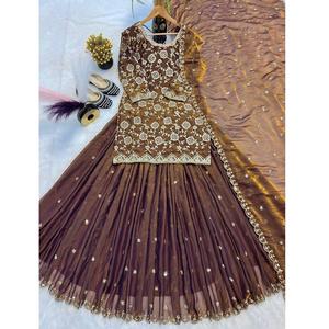 Conjunto de Lehenga Choli de Diseñador para Mujer, Alta Demanda, Seda Fandy Pesada Bordada, Ideal para Bodas y Fiestas, Disponible al Mejor Precio, TENNECY - Product Image 1