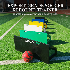 Panneau d'entraînement de football pliable professionnel en HDPE écologique pour la maîtrise des passes - Product Image 1