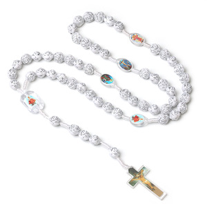 <span class=keywords><strong>Rosario</strong></span> Cattolico con Ciondolo <span class=keywords><strong>a</strong></span> Croce di Gesù e Grani <span class=keywords><strong>a</strong></span> Forma di Rosa Placcati <span class=keywords><strong>in</strong></span> <span class=keywords><strong>Argento</strong></span> Bianco, <span class=keywords><strong>Collana</strong></span> con Crocifisso, Gioielli Religiosi, Idea Regalo per la Chiesa, Vendita all'Ingrosso - Product Image 1