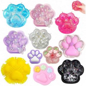 Venta al por mayor, 24 unidades, juguetes blandos de pata de gato Kawaii, antiestrés, sensoriales, de subida lenta, textura Mochi, juguetes sensoriales para apretar - Product Image 6