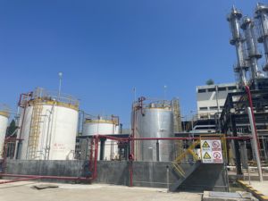 สารละลายเคมี CAS 109-99-9 ความบริสุทธิ์ 99.9% เททราไฮโดรฟูราน/THF - Product Image 3