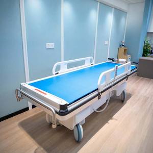 Электрическая параллельная транспортная кровать-каталка для экстренной перевозки пациентов и людей с ограниченными возможностями в больницу - Product Image 2