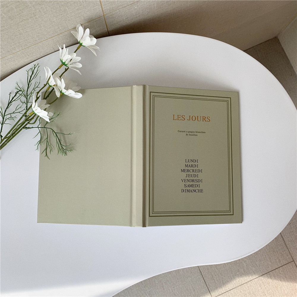 Les libro duro (65 hojas dentro ± en blanco) 24*18cm