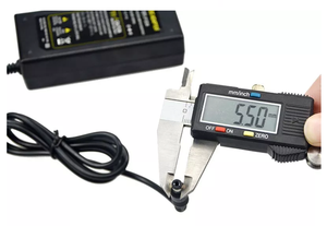 Quel adaptateur secteur 60W de bureau est le meilleur pour les moniteurs ? Alimentation à découpage AC/DC Goksja 12V 5A - Product Image 3