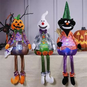 Elegante Adorno de Mesa para Fiesta de Halloween con Muñecas Colgantes Iluminadas en Blanco y Negro - Product Image 3