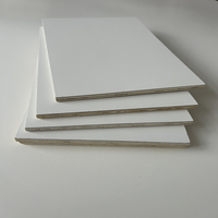 Paneles compuestos GFRP Panel compuesto de construcción sándwich de madera FRP con característica térmica Técnica de moldeo con revestimiento de gel
