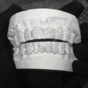 Grillz style Hip Hop entièrement incrustés de zircon, unisexe, ornements dentaires de fête, design géométrique, sertissage en canal, origine Yiwu - Product Image 4