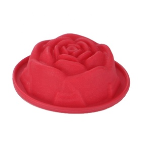 Moule en silicone 3D Rose Multicolore – Outil décoratif durable pour gâteaux, mousses, bougies, chiffres et gâteaux de mariage spéciaux - Product Image 3