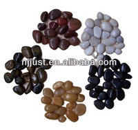 Chine gros usine directe naturel coloré décoratif jade rivière rock pebble pierre fournisseur
