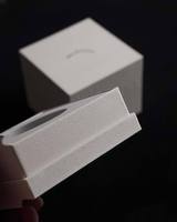 Caixa de Presente Personalizada para Perfume com Tampa e Base em Papelão Rígido, Logotipo em Relevo com Folha de Ouro, Embalagem Cosmética Ecológica em Atacado