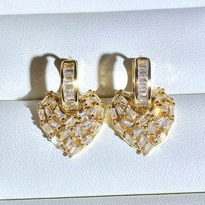 Orecchini a cuore da donna, eleganti, per uso quotidiano, gioielli alla moda per le orecchie - Product Image 2