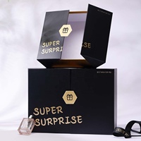 Boîte cadeau noire de luxe avec ruban doré, fermeture magnétique pour une image de marque haut de gamme, cadeaux d'entreprise