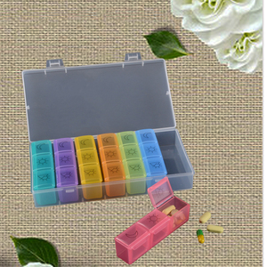 Custom Logo portable Pill Storage Case Weekly Pill Box 7 Days Large Travel Medicine Organizer