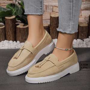 Round-headed, Thick-soled, Pure-color Casual Single Shoes with Tassel, New Style, Shallow-toe, Elegant Bean Shoes, European and - Product Image 5