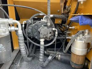 Pelle sur chenilles Hyundai d'occasion Sany 13Ton SY135 avec moteur Camc, moteur, pompe, roulement à engrenages PLC-Core Components à vendre - Product Image 5