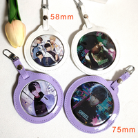 Populaire Anime Badge Manchon De Stockage En Cuir PU Suspendu Badge Housse De Protection Pendentif