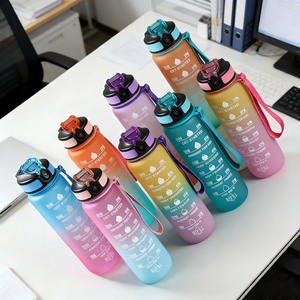 Bouteilles de sport motivantes sans BPA en Tritan 1L (32oz) avec marqueur de temps, sangle de transport, anti-fuite et compatibles <span class=keywords><strong>lave</strong></span>-<span class=keywords><strong>vaisselle</strong></span> pour la gym, le fitness et les activités de plein air - Product Image 2