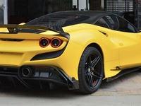 Becquet arrière en fibre de carbone sèche durable de style PK, séparateur latéral arrière adapté à la modification de la Ferrari F8