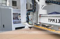 Machine de gravure sur bois à prix d'usine, routeur CNC 3 axes ATC avec changement automatique d'outils pour porte et armoire