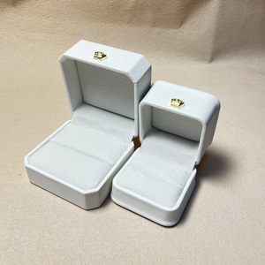 Factory Wholesale Custom Leather Jewelry <b>Box</b> With Logo For <b>Ring</b> Bracelet Pendant Necklace Earring for woman,jewellery <b>box</b> & case - Product Image 3