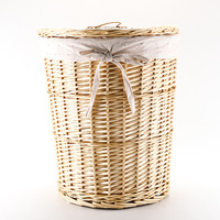 Panier de rangement suspendu rond en osier artisanal moderne et écologique avec deux poignées pour salle de bain, salon et cuisine